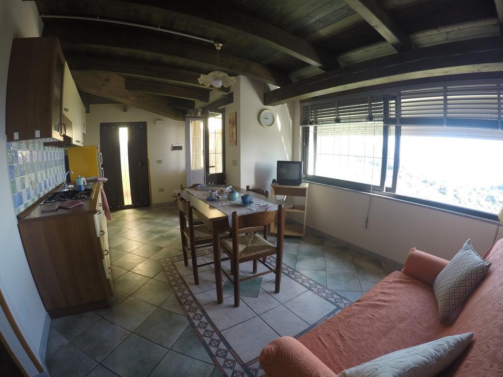 Appartamenti Con Vista Panoramica 圣玛丽亚纳瓦雷 外观 照片